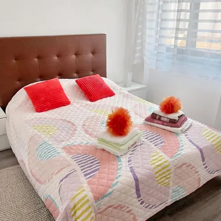 アパート Comfortable In - 55 M² With Private Parking *