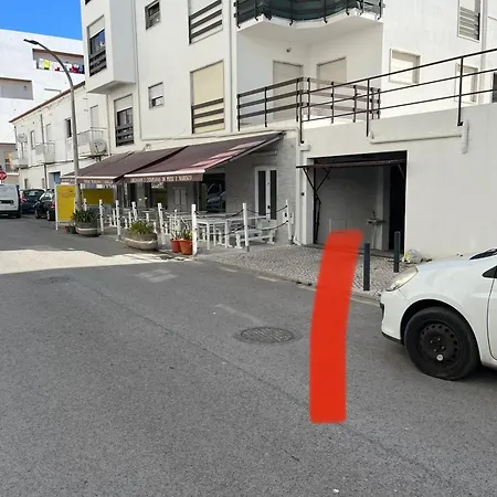 Comfortable In - 55 M² With Private Parking