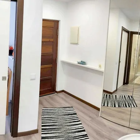 Comfortable In - 55 M² With Private Parking * Ναζαρέ