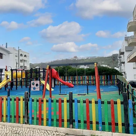 Comfortable In - 55 M² With Private Parking *