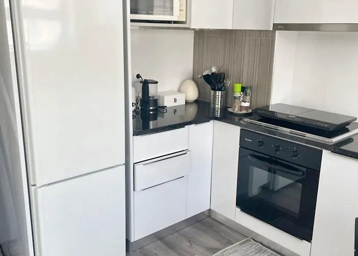 Apartament Comfortable In - 55 M² With Private Parking Nazaré